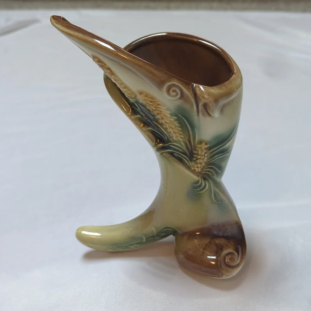 Vintage Hull Wheat Pattern Fall Autumn Cornucopia Style Vase Large Chip READ